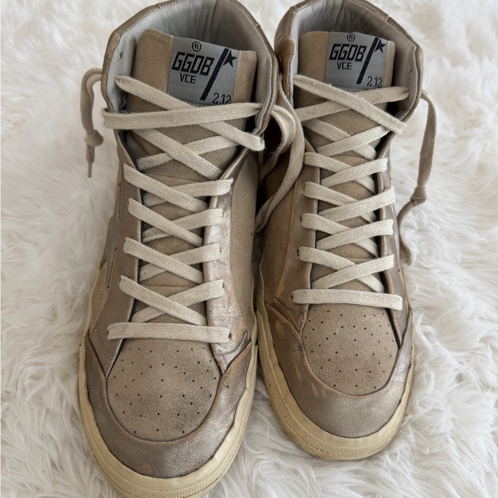 Golden Goose Deluxe Brand (GGDB) - VCE
2.12 High-Top Sneakers
Size: 41 US 11 - Picture 6 of 13